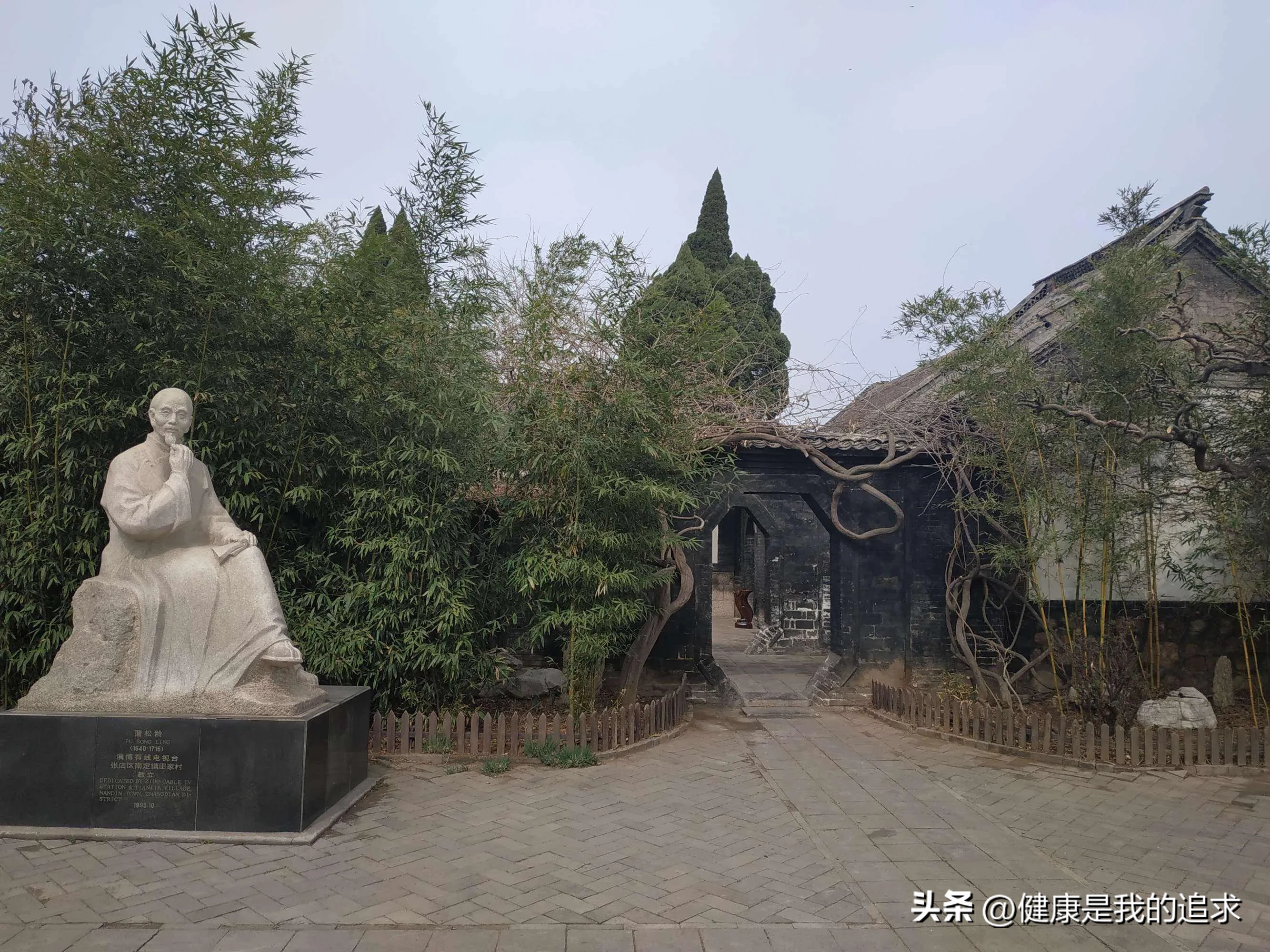 中国有哪些景点是最阴森恐怖的，蒲松龄故居/狐仙园