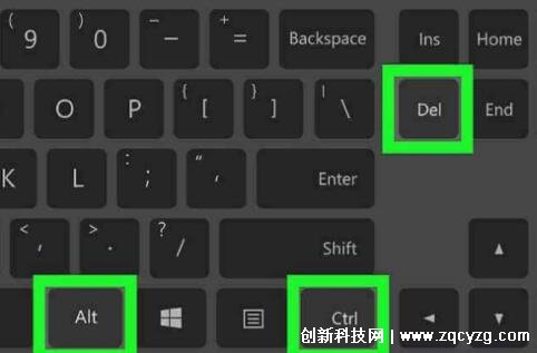 win10任务栏频繁卡死，重启资源管理器后禁用资讯和兴趣即可